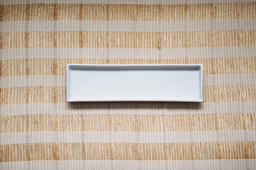 BANDEJA LOZA MEDIANA BLANCA RECTANGULAR