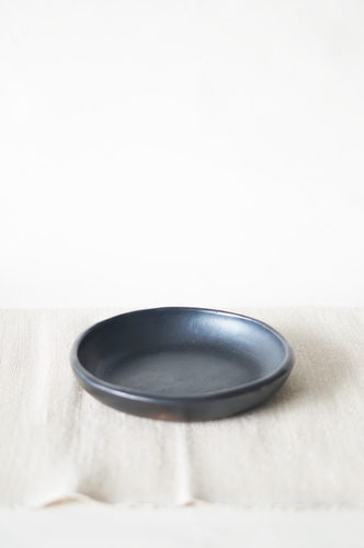 PLATO BARRO PEQUEÑO NEGRO