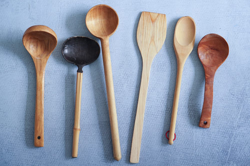 CUCHARAS DE MADERA