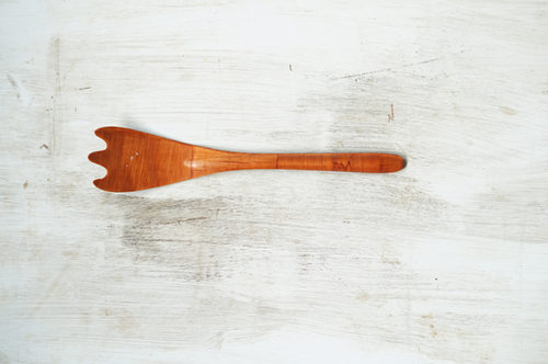 MADERA TENEDOR SERVIR SKU: 63