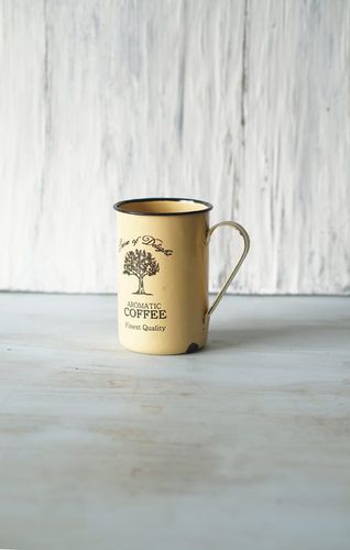 TAZA PELTRE GRANDE DISEÑO AMARILLA