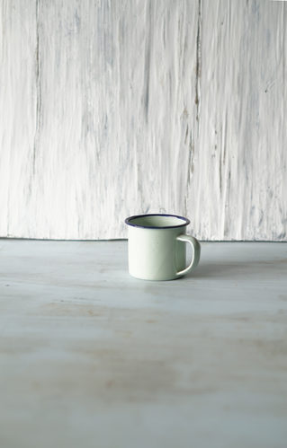 TAZA PELTRE PEQUEÑA DISEÑO VERDE