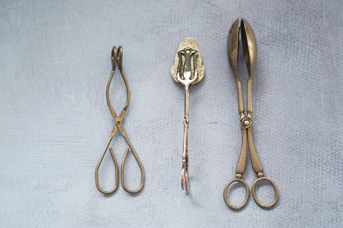 PINZA PARA SERVIR