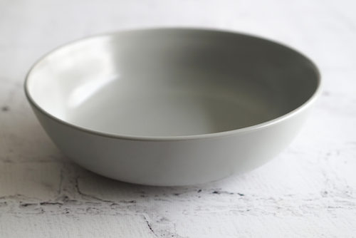 PLATO HONDO LOZA GRANDE GRIS