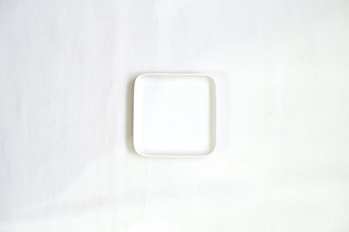 PLATO LOZA PEQUEÑO BLANCO CUADRADO