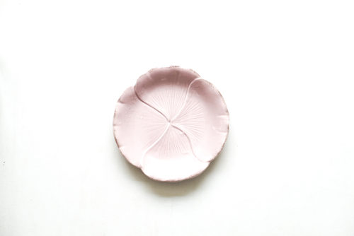PLATO MEDIANO CON DISEÑO DE FLOR