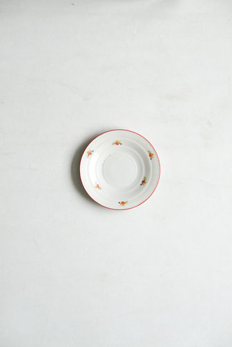 PLATO MEDIANO CON FLORES Y BORDE