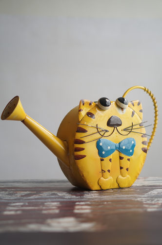 REGADERA METALICA GATO