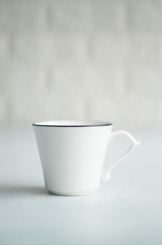 TAZA LOZA MEDIANA BLANCO DISEÑO