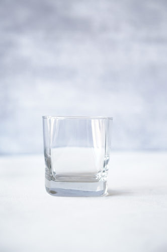 VASO VIDRIO MEDIANO CUADRADO
