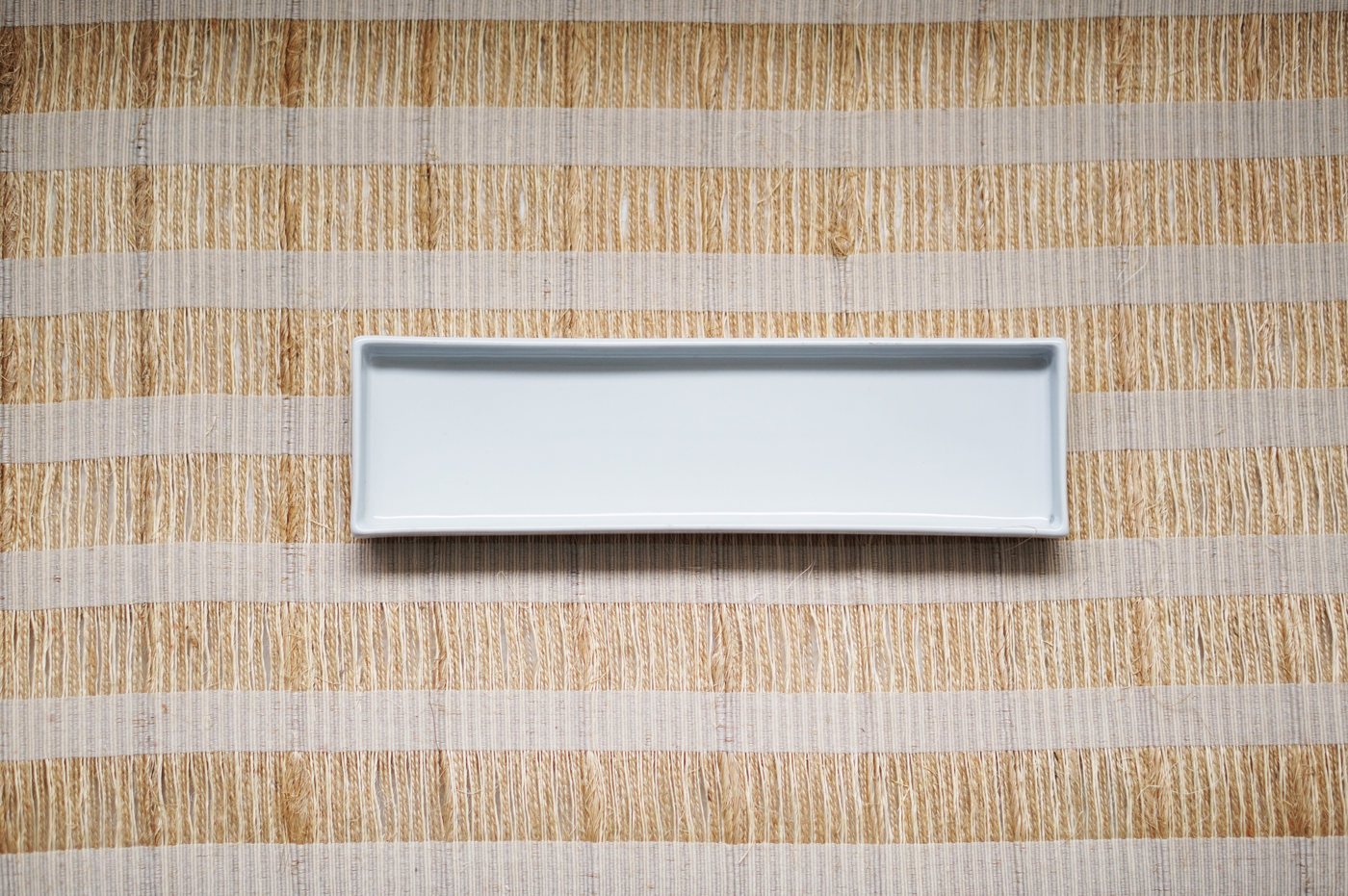 BANDEJA LOZA MEDIANA BLANCA RECTANGULAR