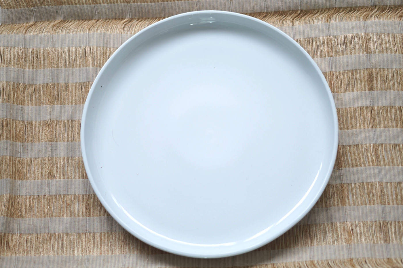 BANDEJA LOZA EXTRA GRANDE BLANCA REDONDA