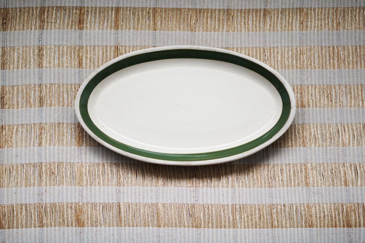 BANDEJA LOZA MEDIANA OVALADA DISEÑO