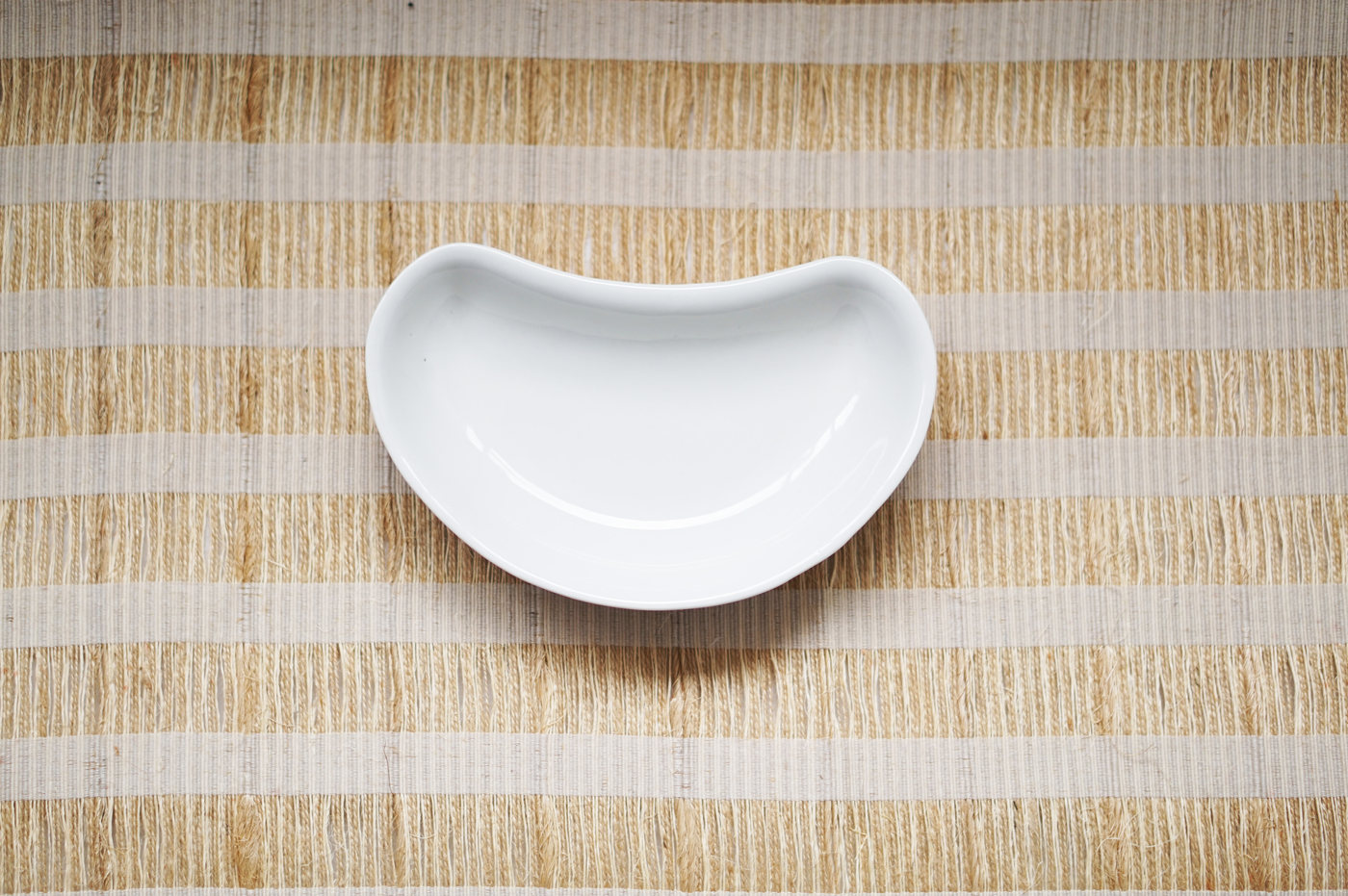 BANDEJA LOZA PEQUEÑA BLANCA DISEÑO