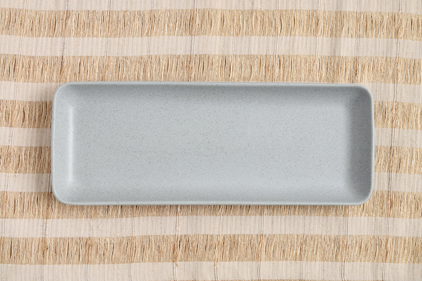 BANDEJA LOZA GRANDE GRIS RECTANGULAR