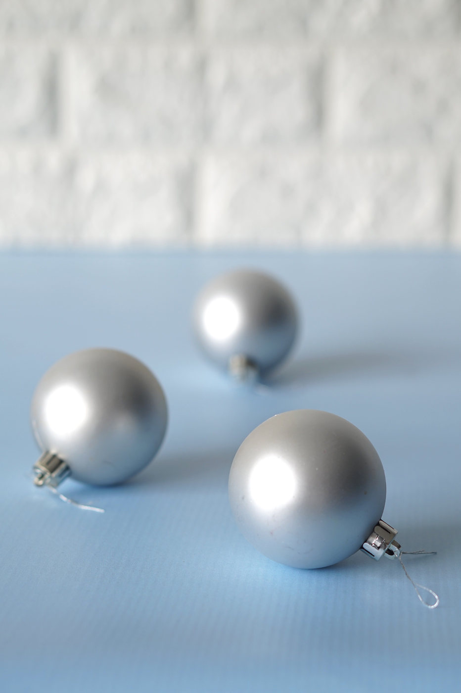 BOLAS DE NAVIDAD PLATEADAS