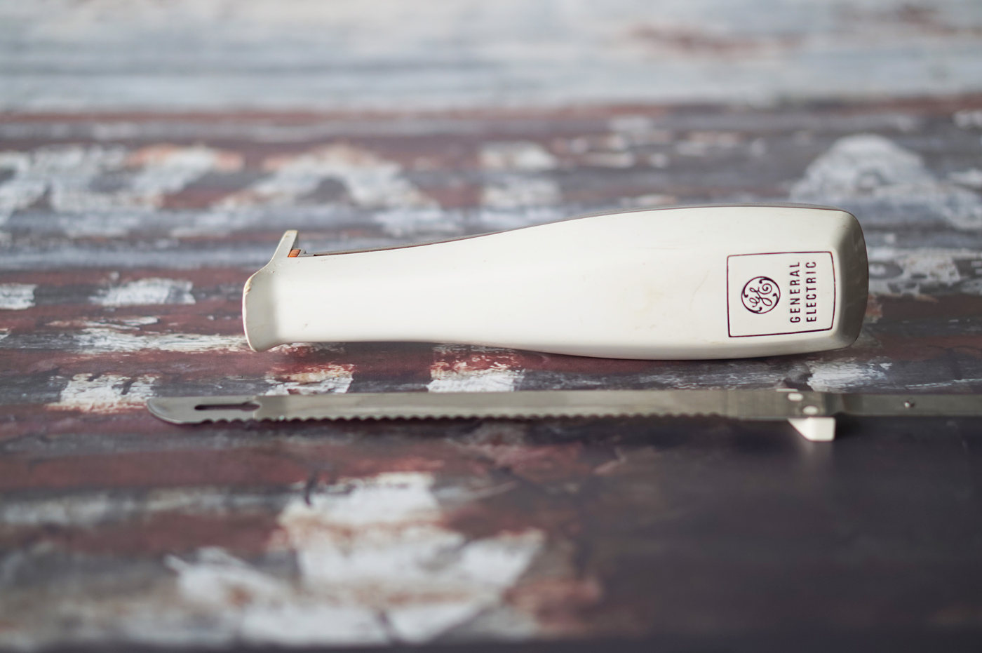 CUCHILLO ELECTRICO ANTIGUO