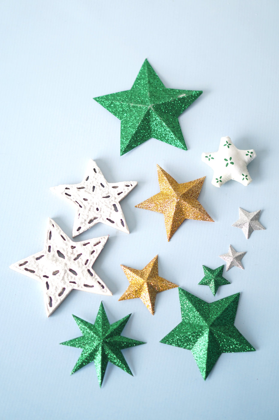 ESTRELLAS VERDE, DORADO Y BLANCO
