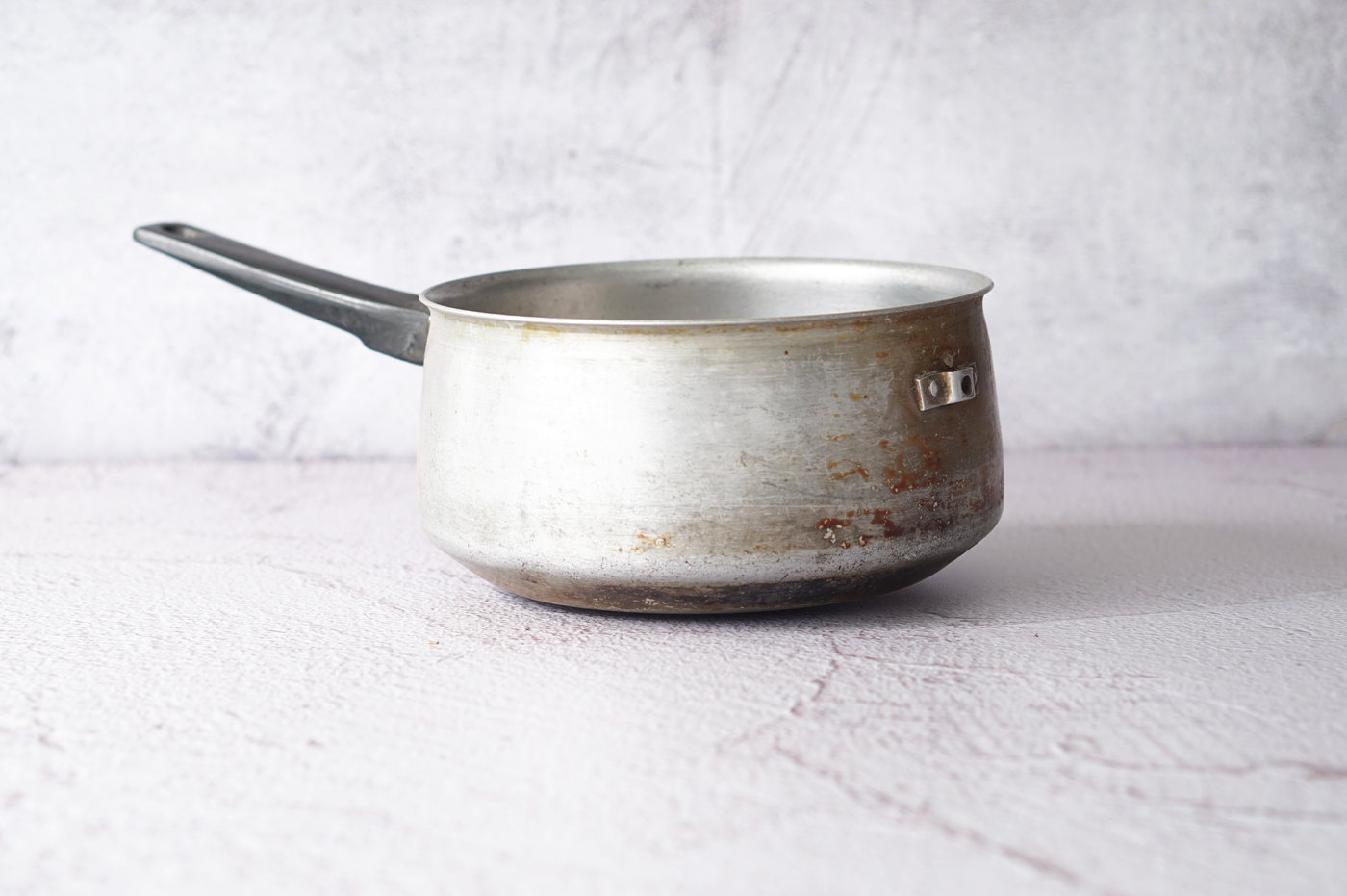 OLLA ALUMINIO ANTIGUA MANGO LARGO
