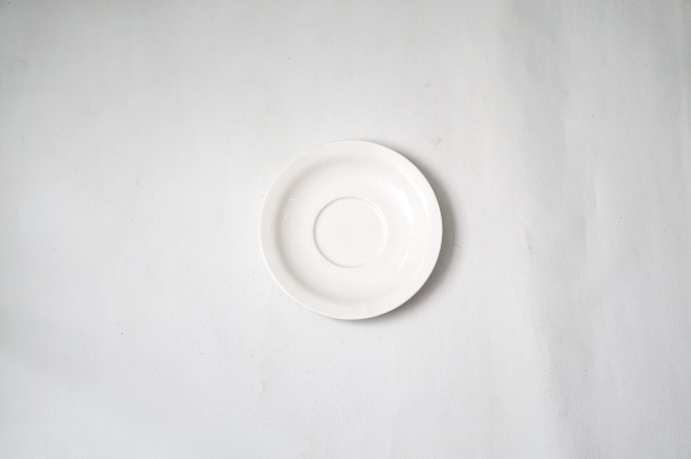 PLATO LOZA PEQUEÑO BLANCO TEXTURA