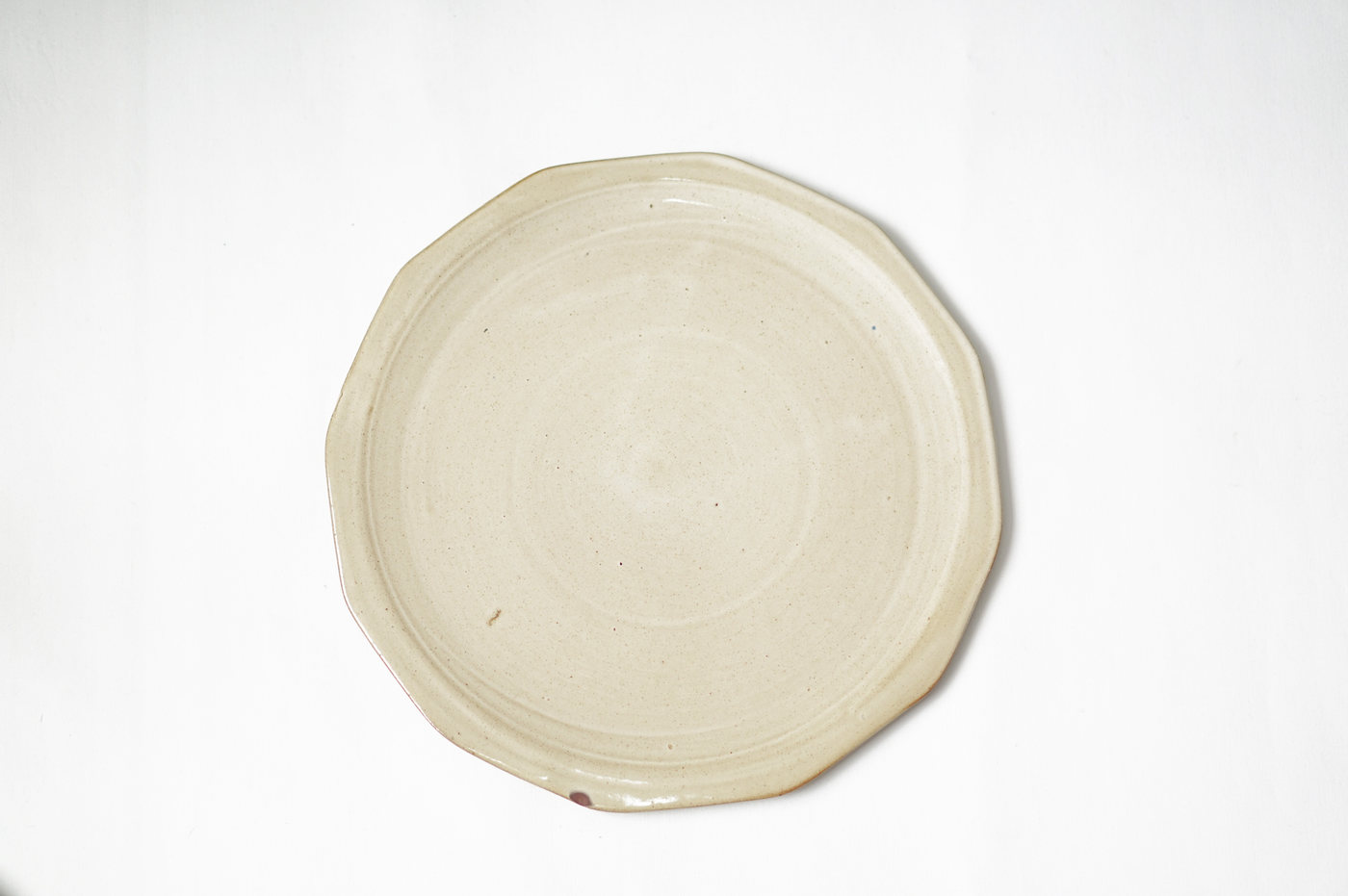 PLATO LOZA GRANDE BEIGE