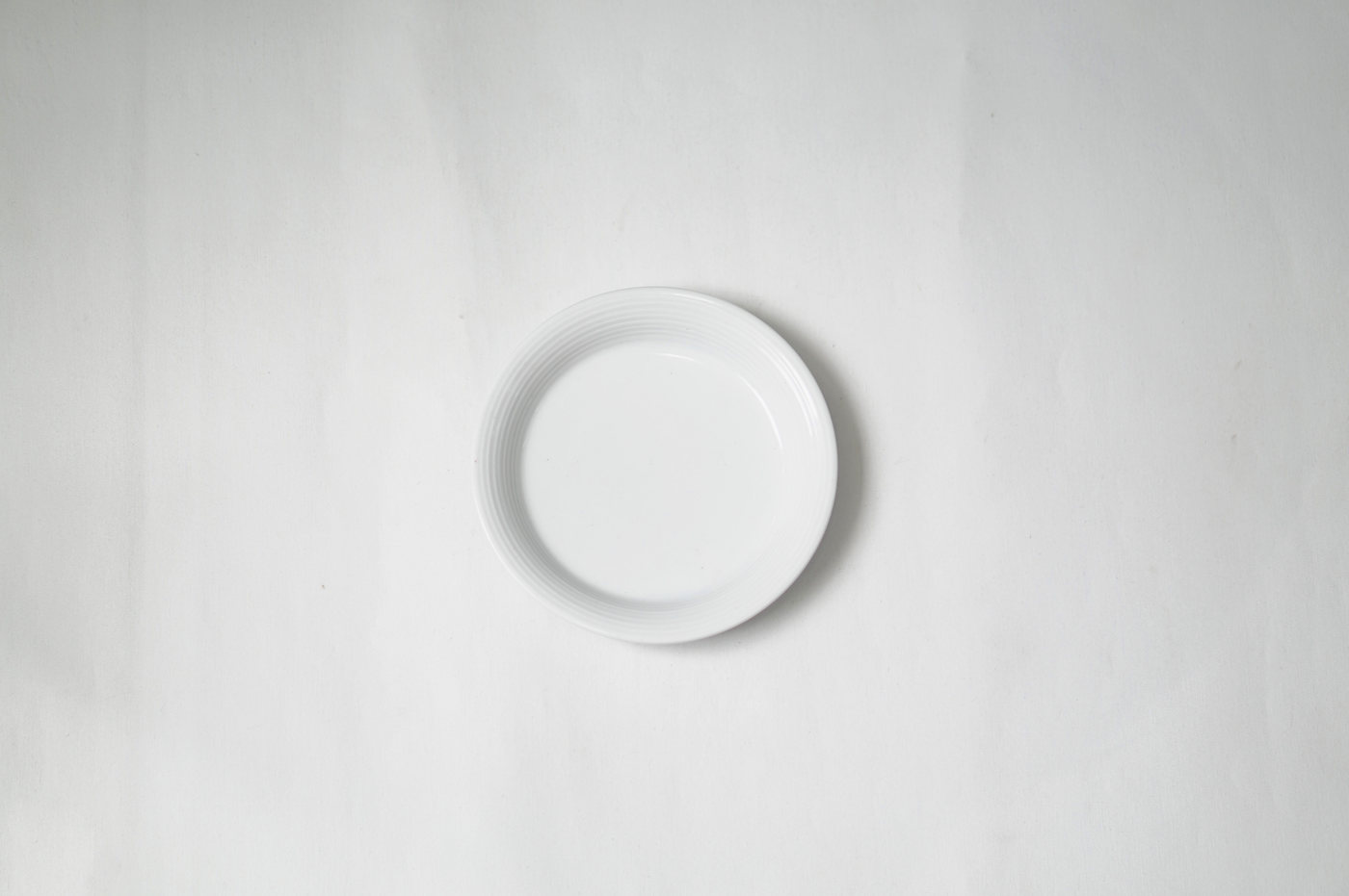 PLATO LOZA PEQUEÑO BLANCO TEXTURA