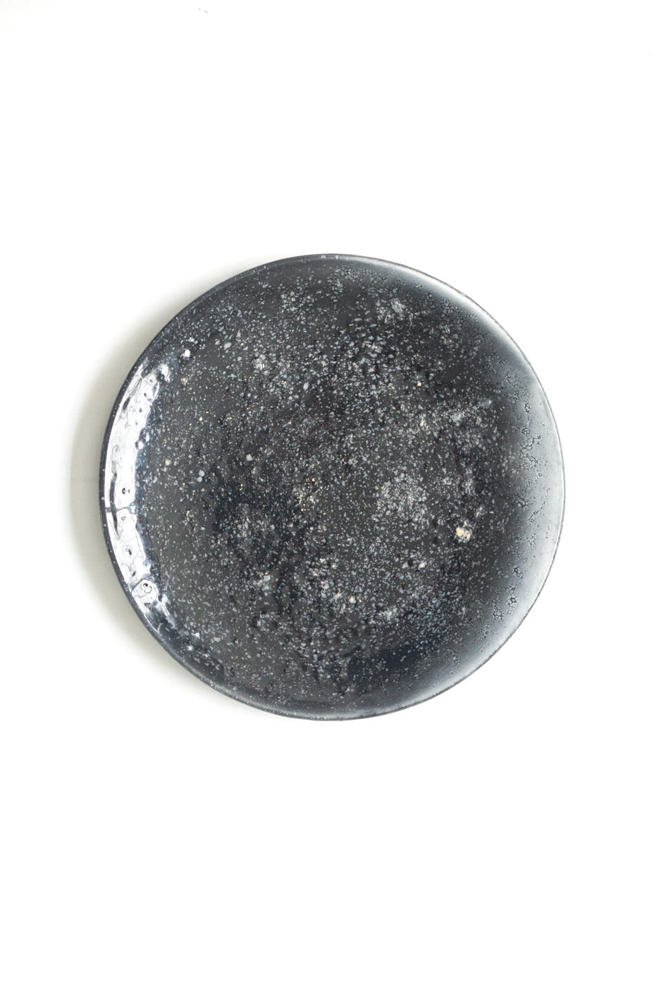 PLATO CRISTAL GRANDE NEGRO CON RELIEVE