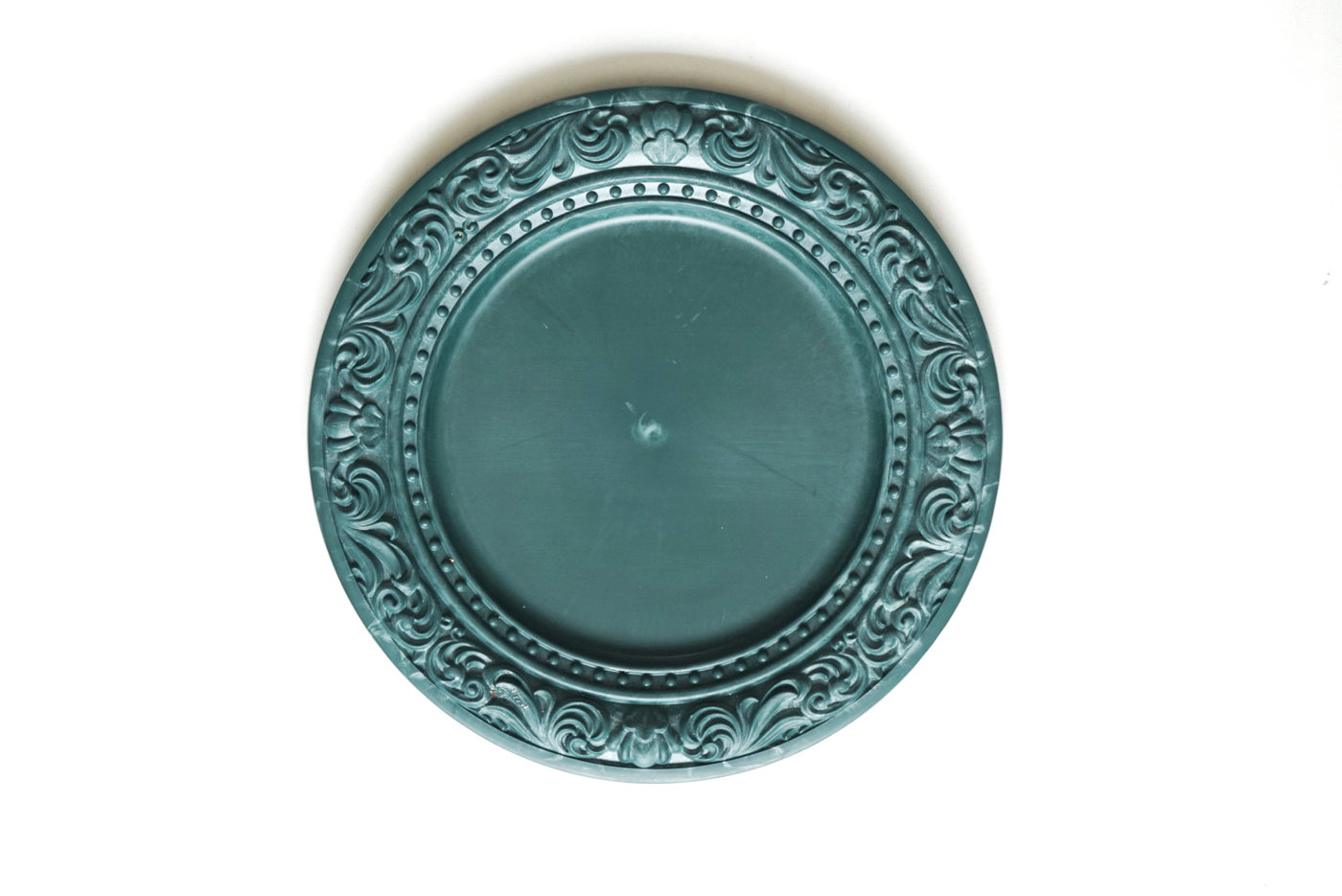 PLATO GRANDE COLOR AZUL CON BORDE DECORADO