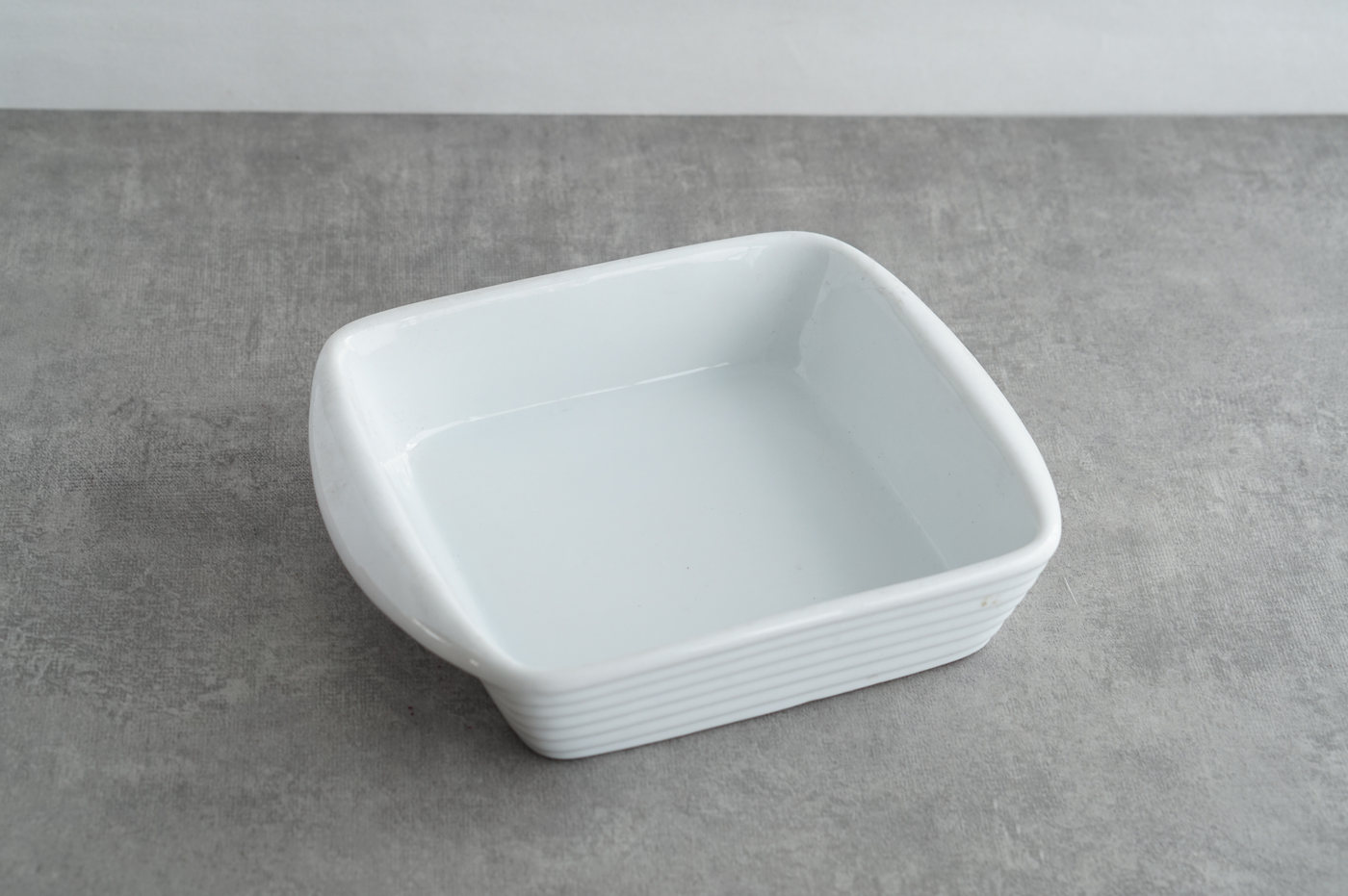 REFRACTARIA LOZA MEDIANA BLANCA RECTANGULAR