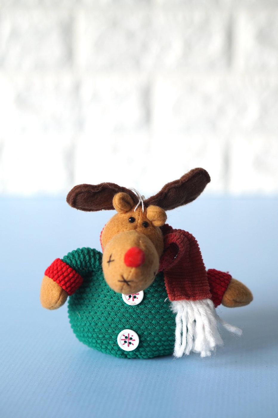 RENO PELUCHE CON SUETER